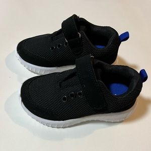 Joe Fresh Sneakers Size 8 Toddlers